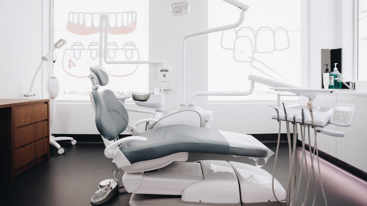 Mingara Dental treatment room wd 1260x709